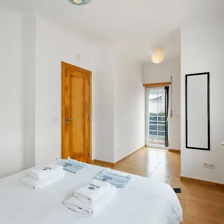 73 - Casa Palmeiras Ferrel (Leiria)