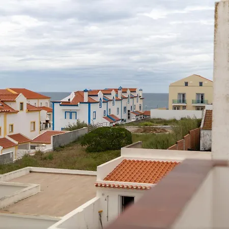 73 - Casa Palmeiras Casa de Férias Ferrel (Leiria)